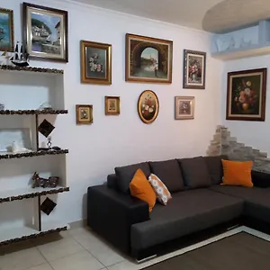apartment-cristian-sur-los-cristianos-tenerife.tenerifehoteles.net/